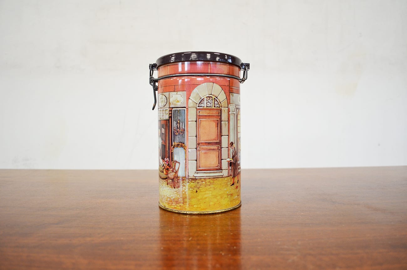 Scatola di latta decorata con vintage shop – The House of Vintage