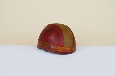 Casco da equitazione vintage in pelle bicolore